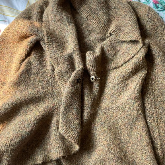 Kenar ruffled cardigan - Picture 7 of 7